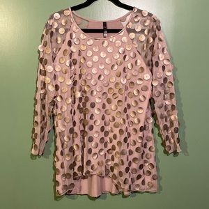 Staples gorgeous tunic top
